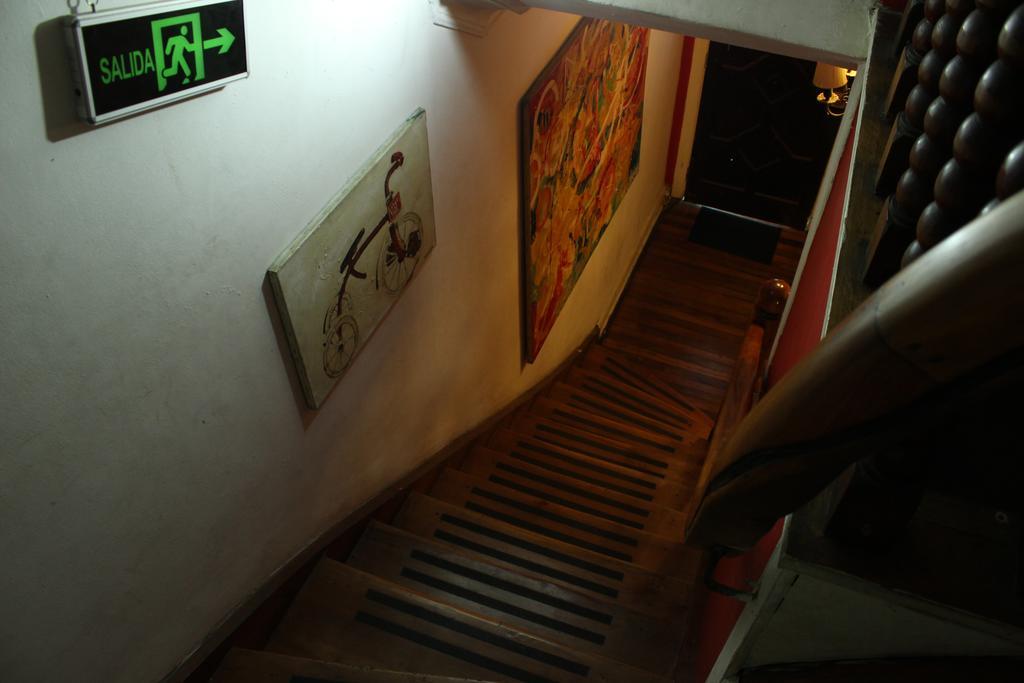 Don Santiago Hostel Buitenkant foto